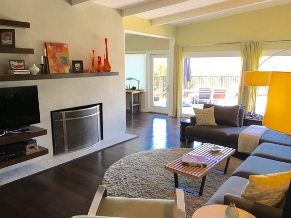 Indoor Outdoor Living Minutes To Stadium