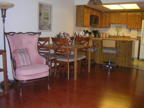 Luxury condo within minutes to ASU