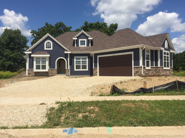 New Construction 9 miles from Erin Hills