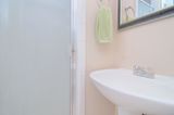 Bathroom 2 cont