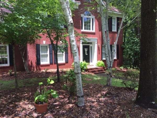 Cozy, yet roomy 4BR, 5 minutes from game