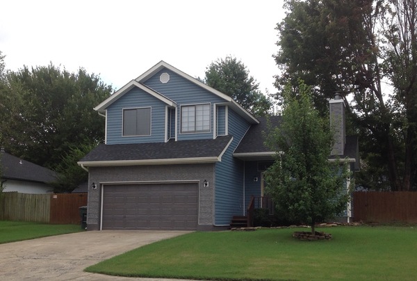 2 bed, 2.5 bathroom home