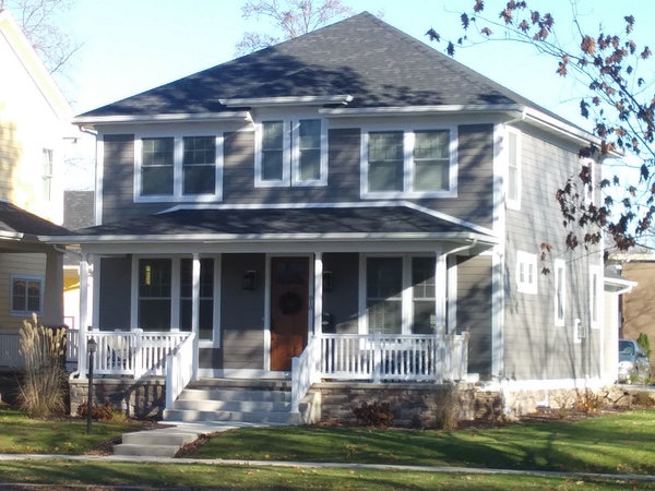 Newer built home - easy walk to campus!
