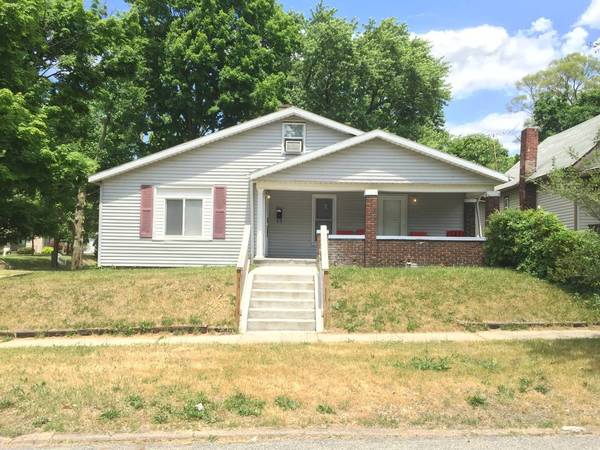 Comfy Apt Sleeps 6 Walk 2 ND & Free Park