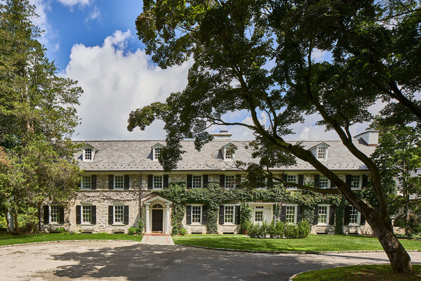 Luxurious estate home, premium amenities