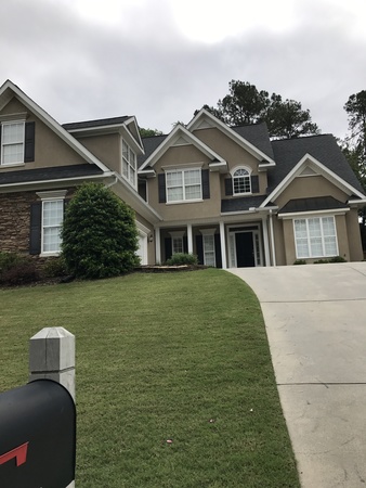 Family friendly home in a golf community