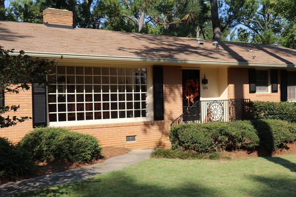 Newly renovated walking distance