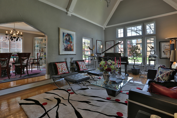 Chic Historic Home 4 blocks to Golf Club