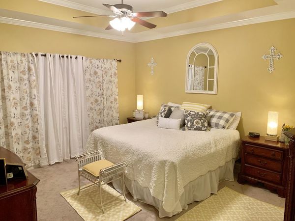 Charming, comfortable, spacious retreat!