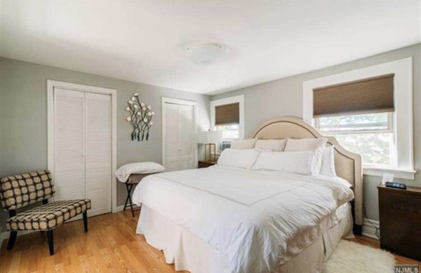 Bright beautiful private cozy apartment!