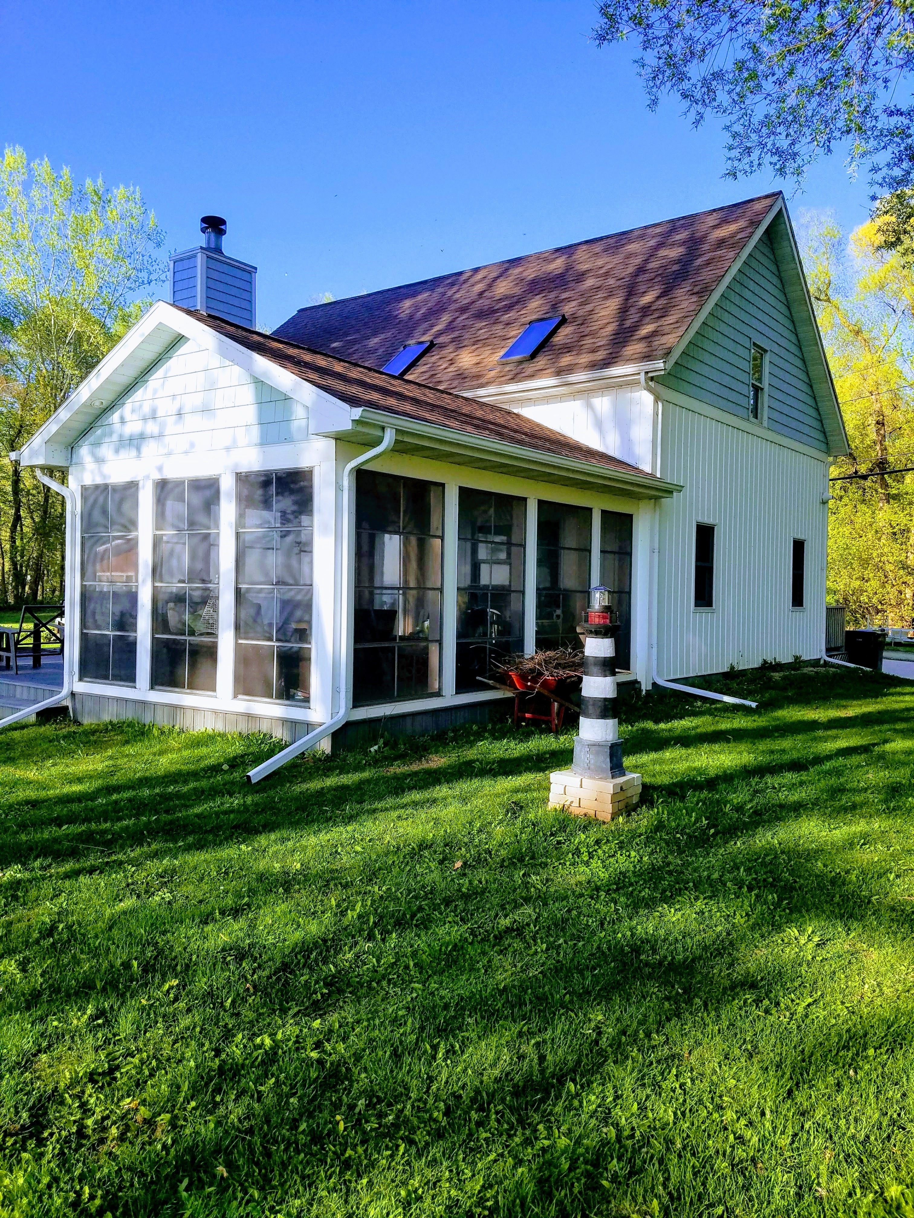 Cottage porch