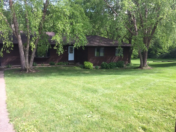 Family Ranch with huge deck and yard