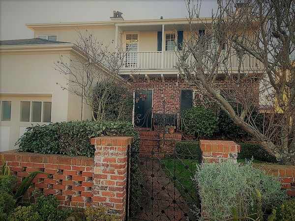 Family home in quiet neighborhood