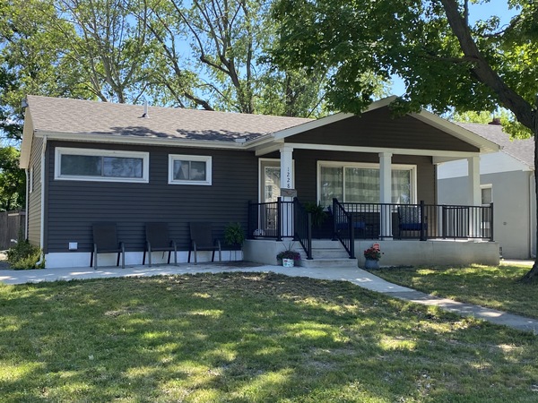 Remodeled home  blocks from campus