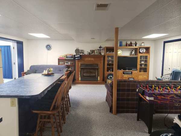 PSU Family Friendly Lower Level Apt