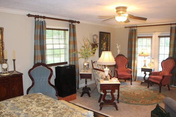 Lovely Home Close to Waverly Golf Course
