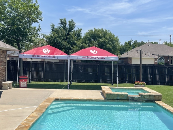 POOL/HOT TUB/1 MILE FROM OU STADIUM