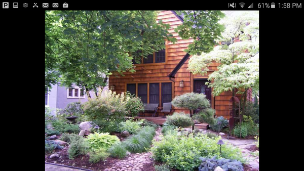 Designer 4 bedroom home; walk to stadium