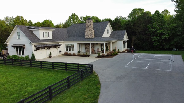 3000 sq ft ranch with pool