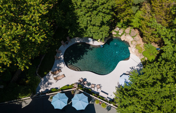 5 acres, heated pool, pickle ball court
