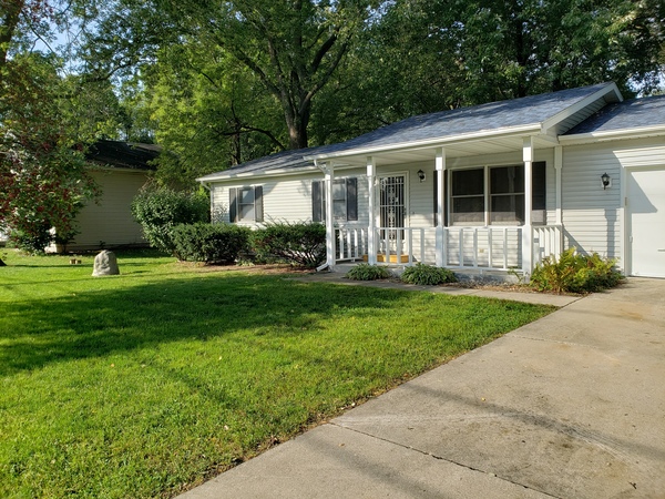 Newly Remodeled Close To Notre Dame