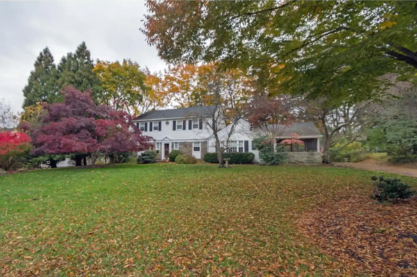 Family Home Close to Philly Cricket