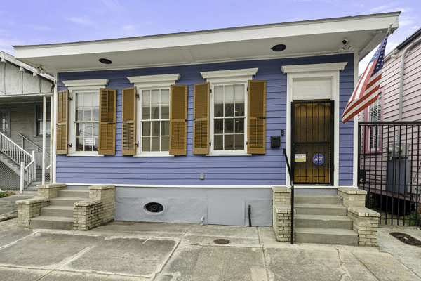 Home just 1.6 miles from Super Bowl 2025