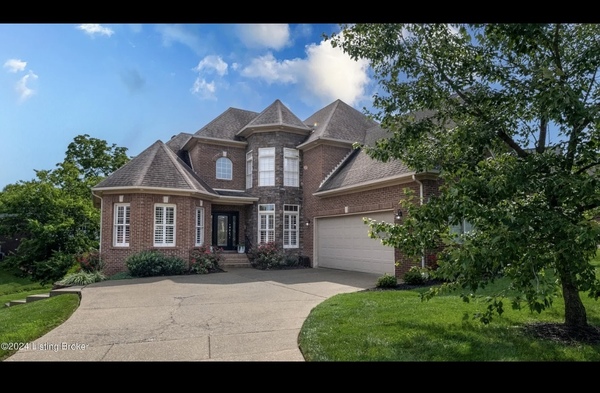 4 Bedroom - Beautifully Decorated