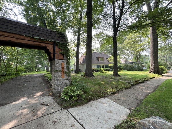 House on Detroit Golf Club, 9th Hole