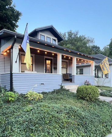 Craftsman walking distance to ND