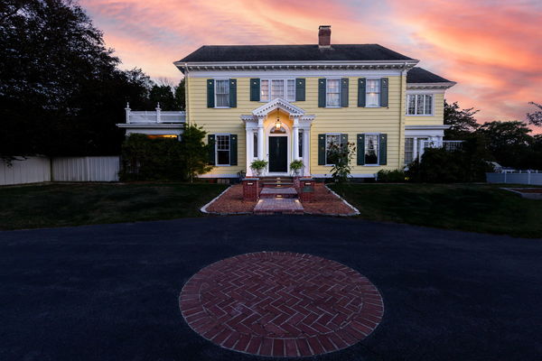 5 Bedroom Retreat Near Gillette Stadium!