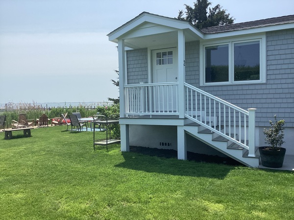  Shinnecock Bay Cottage 4 miles away