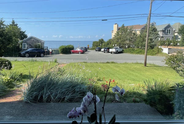 Beach Front & 3.5 Miles to Course