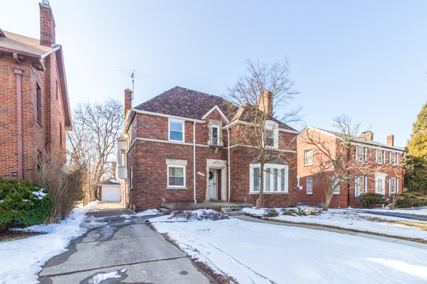 Luxury Home 5 min to Detroit Golf Club