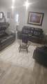 Living room 4