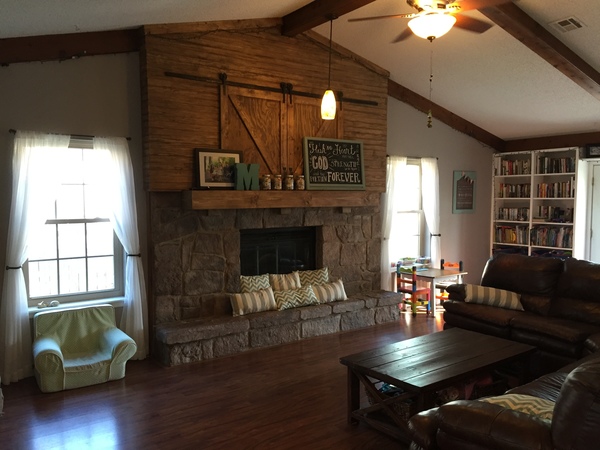 Family Friendly Home 3 Miles From Campus